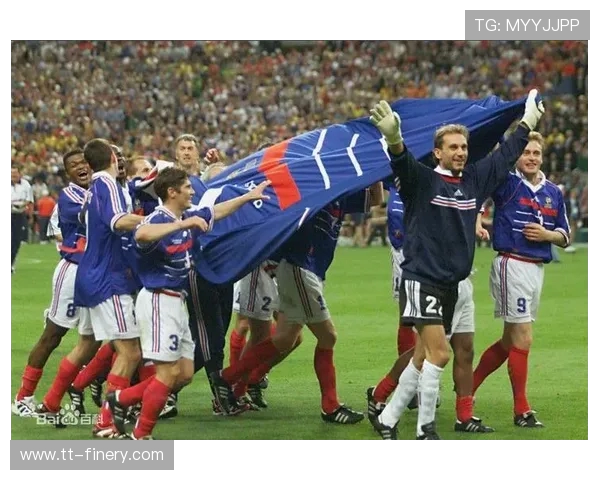 激情法兰西之夜：98世界杯决赛钢鼓表演盛况回顾与传奇瞬间全景