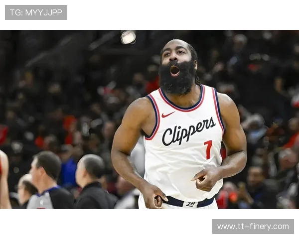 文班大爆发砍下37分创赛季上半场得分新纪录超越哈登的35分表现